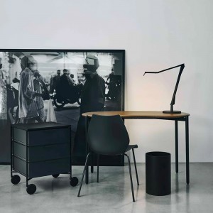 Contenedor Mobil Mat de Kartell. Accesorio ideal para oficina.