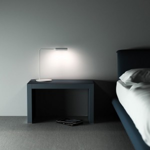 Lámpara de sobremesa para lectura Flo Bedside de Foster+Partners y Lumina