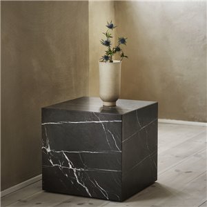 Mesa auxiliar Plinth Audo Copenhagen
