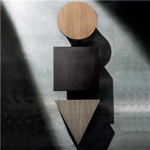 Mesa centro Regolo triangular madera Sovet