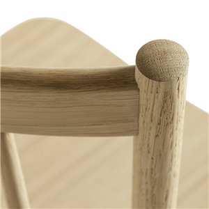 Silla J42 Hay