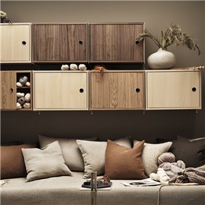 Cabinet con puerta batiente String Furniture