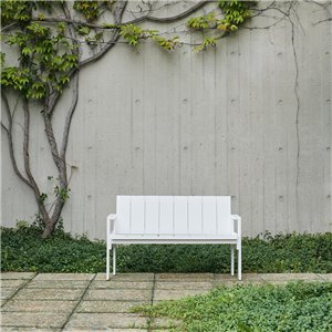 Banco Crate Dining Hay