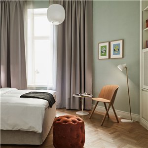 Lámpara VL38 Pie Louis Poulsen