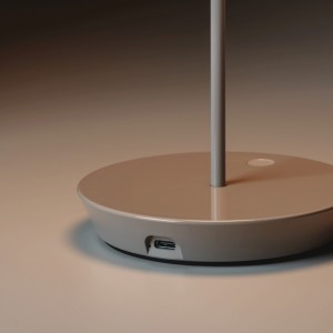 Lámpara mesa Mayfair mini portátil de Vibia. Tienda online lámparas originales.