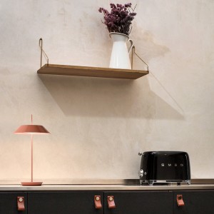 Lámpara mesa Mayfair mini portátil de Vibia. Tienda online lámparas originales.