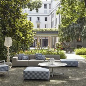 Sofá Plastics Outdoor Liberty 2 plazas+pouf Kartell