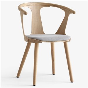 Silla con cojín In Between SK2 &Tradition