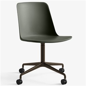 Silla Rely plástico giratoria &Tradition