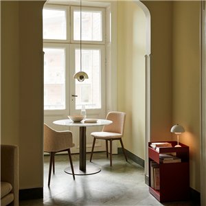 Silla Rely madera tapizada &Tradition