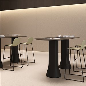 Taburete Maarten base patín Viccarbe