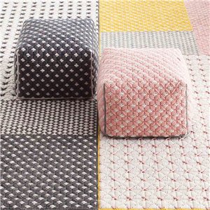 Pouf Small Silai Rose GAN