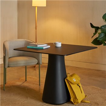Mesa Baelo cuadrada HPL/Fénix esPattio