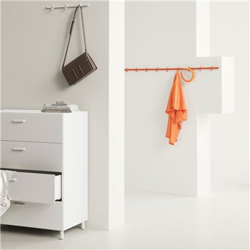 Cómoda ancha Relief con pies String Furniture