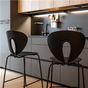 Taburete Globus Bajo: Negro-Negro