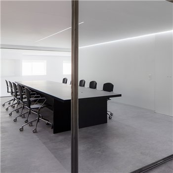 Sillón Egoa Ruedas Tapizada Stua