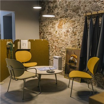 Butaca Hari Lounge tapizada Ondarreta