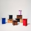 Mesa de centro Slit Wood de Hay con diseño novedoso de madera para salones modernos.