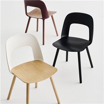 Silla Layout 122 asiento madera Hay