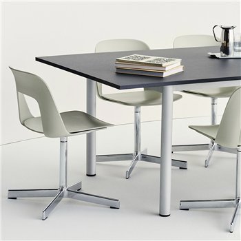 Silla Layout 131 Hay