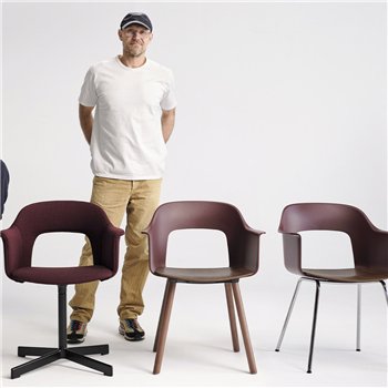 Sillón Layout 222 asiento madera Hay