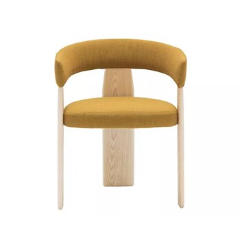 Sillón Oru - Asiento y respaldo tapizado