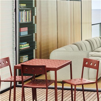 Mesa Balcony cuadrada Hay