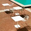 Silla Niwa de diseño moderno perfecta para espacios exteriores de Fast.