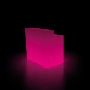 Barra Frozen Light de Plust Collection diseñada para exteriores.