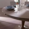 Mesa Eclipse extensible con sobre cristal o cerámica de Ozzio design.
