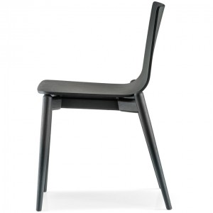 Silla Malmo 390 de Pedrali. Sillas de diseño. Sillas de madera modernas.