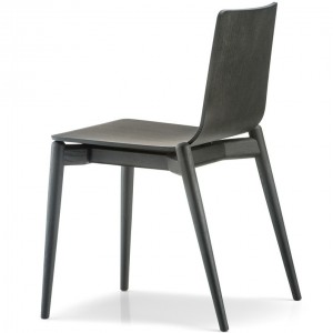 Silla Malmo 390 de Pedrali. Sillas de diseño. Sillas de madera modernas.