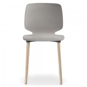 Silla Babila 2750 de Pedrali. Sillas de diseño. Sillas para comedor o contract.
