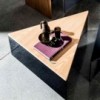 Mesa centro Regolo triangular madera de Sovet Italia. Mesas y complementos de diseño.
