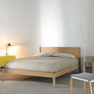 Cama de matrimonio Sin dosel Breda de Punt mobles. Camas de diseño moderno.